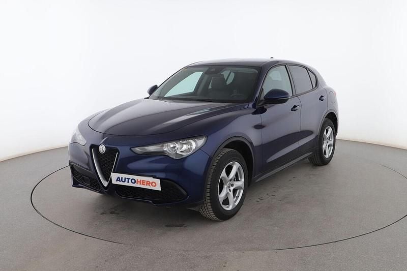 Usado Alfa Romeo Stelvio Super 203 CV (149 kW) 2018 Azul SUV