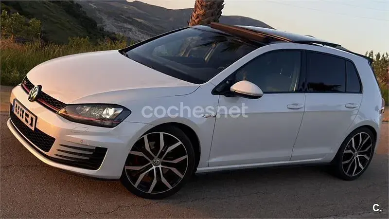 Usado VW Golf VII GTI 220 HP (161 kW) 2016 Branco Sedan