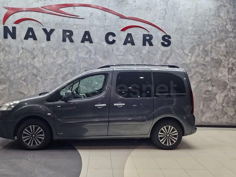 Usado Peugeot Partner Tepee Active 92 CV (67 kW) 2013 Gris / plata Monovolumen