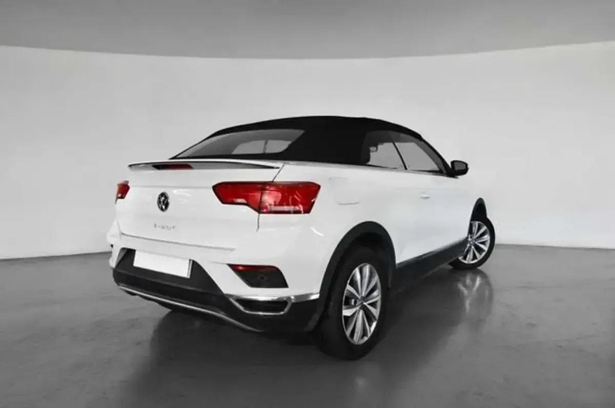 Usado VW T-Roc Edition 110 CV (80 kW) 2022 Plateado SUV