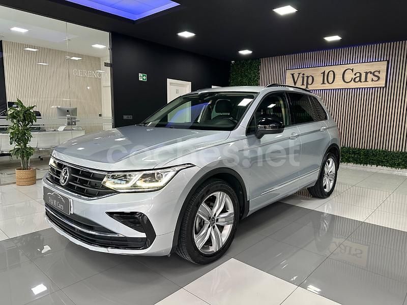 Gris / plata Usado 2021 VW Tiguan Sportline SUV | 24.450 € (Precio justo) - Imagen 1/4
