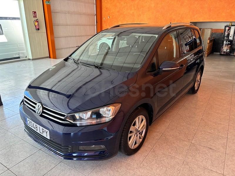 Usado VW Touran Advance 150 CV (110 kW) 2021 Azul Monovolumen