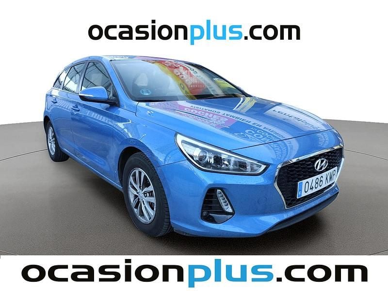Usado Hyundai i30 110 CV (80 kW) 2018 Azul Familiar