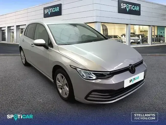Usado VW Golf VII Life 115 CV (84 kW) 2021 Gris Utilitario