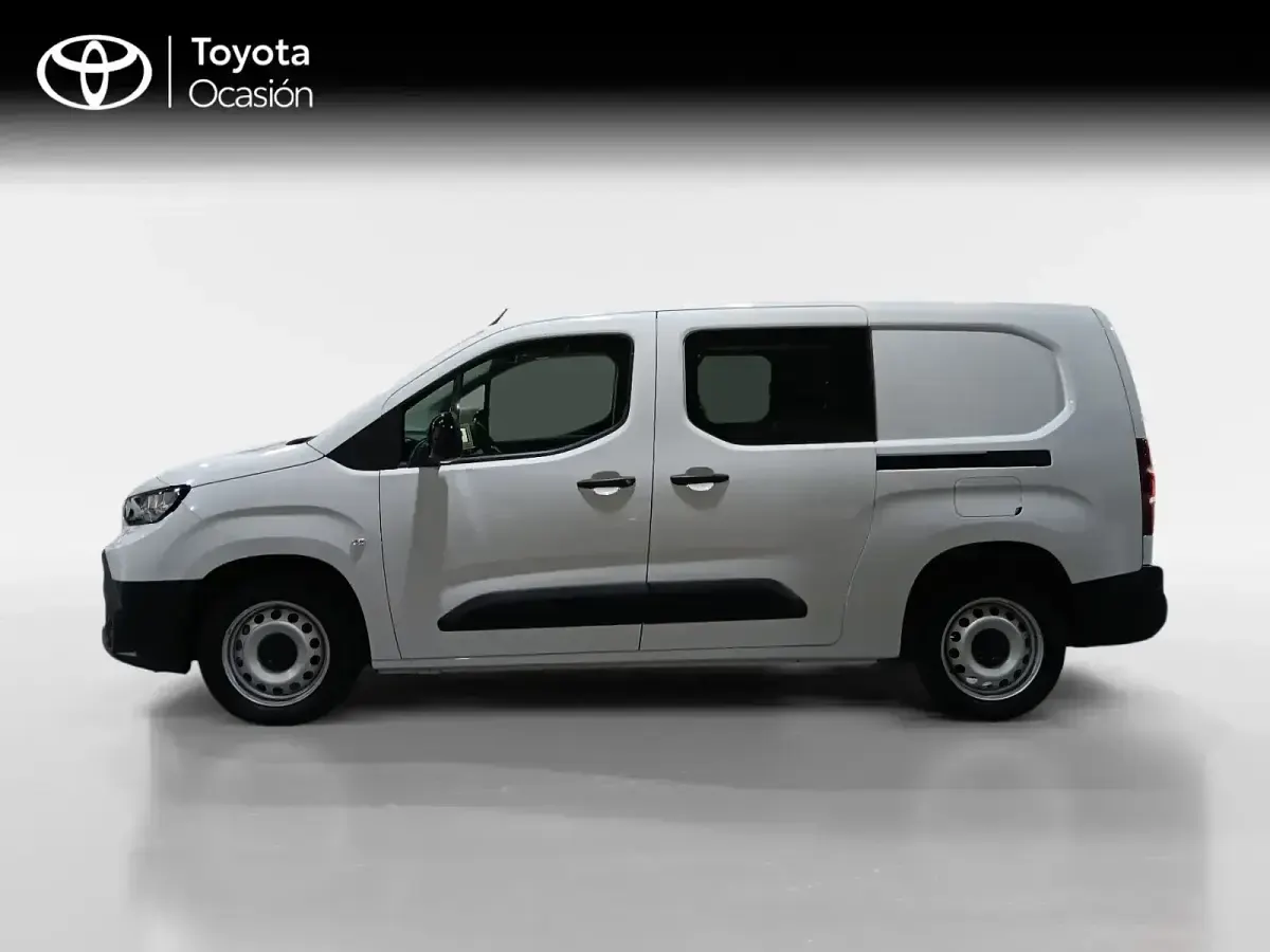 Usado Toyota Proace City City 102 CV (75 kW) 2025 Blanco Monovolumen