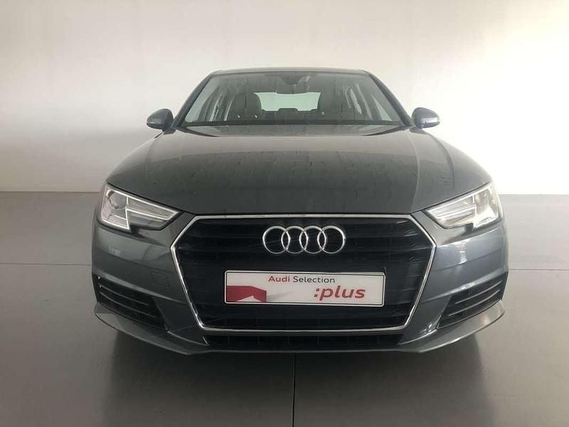 Usado Audi A4 Advanced 150 HP (110 kW) 2017 Cinzento Sedan