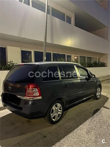 Usado Opel Zafira Enjoy Plus 110 CV (80 kW) 2011 Azul Monovolumen