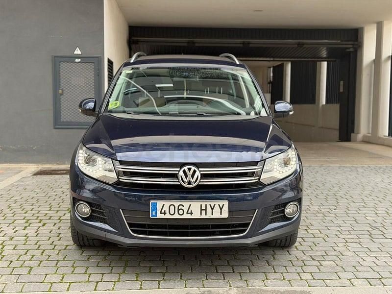 Usado VW Tiguan Business 140 CV (102 kW) 2014 Azul SUV