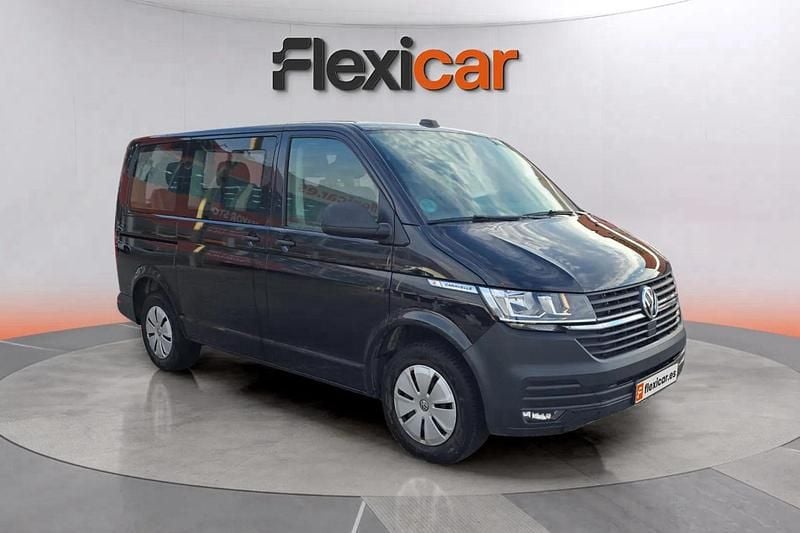 Negro Usado 2024 VW Caravelle Monovolumen | 33.490 € (Super precio) - Imagen 1/4