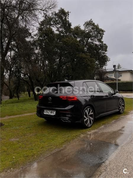 Negro Usado 2023 VW Golf VIII R-line Berlina | 29.000 € (Un poco caro) - Imagen 1/4