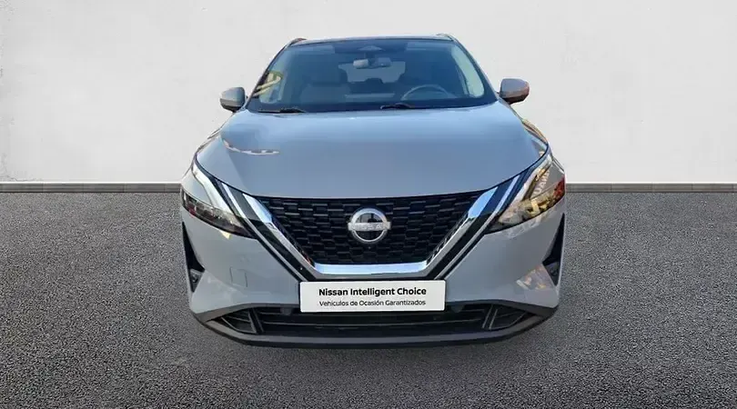 Usado Nissan Qashqai N-Connecta 140 CV (102 kW) 2023 Katana grey (metalizado) SUV