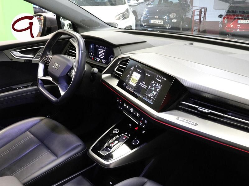 Usado Audi Q4 e-tron Advanced Plus 150 kW (204 CV) 2021 Gris SUV