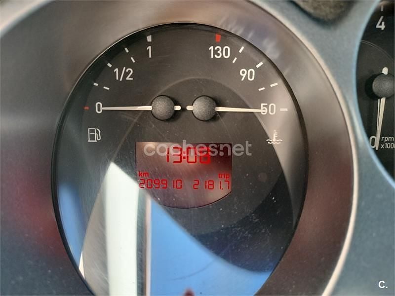 Usado Seat Altea 105 CV (77 kW) 2007 Rojo Monovolumen