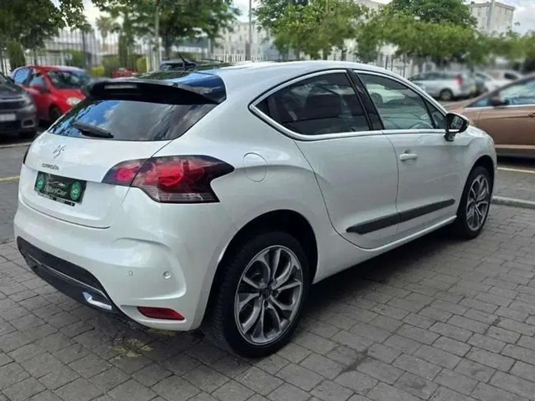 Usado Citroën DS4 200 CV (147 kW) 2012 Blanco Utilitario