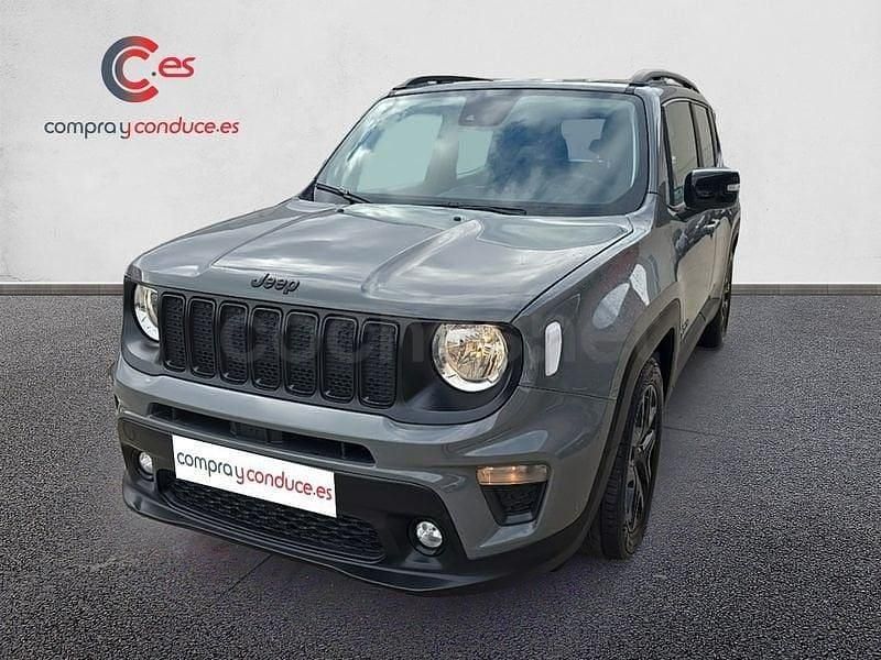 Usado Jeep Renegade Night Eagle 130 CV (95 kW) 2022 Gris / plata SUV