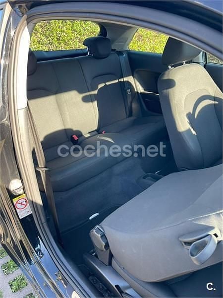 Usado Audi A1 Attraction 105 CV (77 kW) 2010 Negro Utilitario