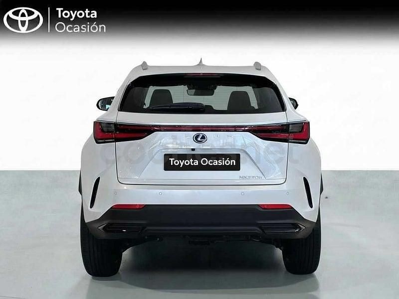 Usado Lexus NX350h 242 CV (177 kW) 2024 Blanco SUV