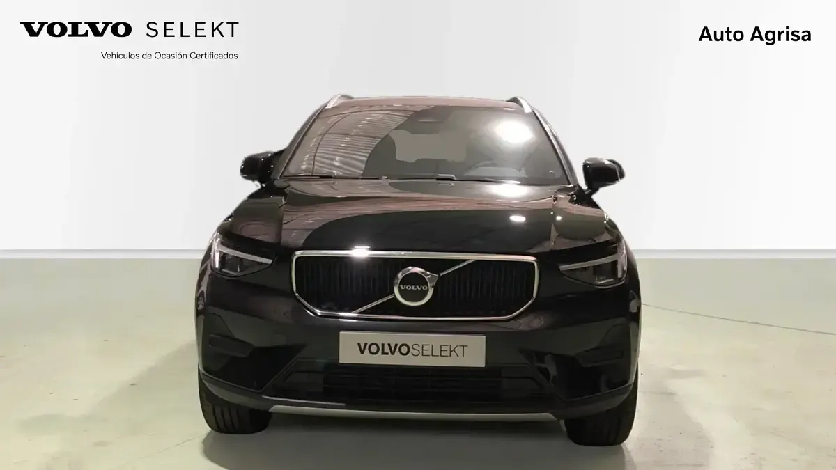Uusi Volvo XC40 Core 163 HP (119 kW) 2026 Otro Katumaasturi