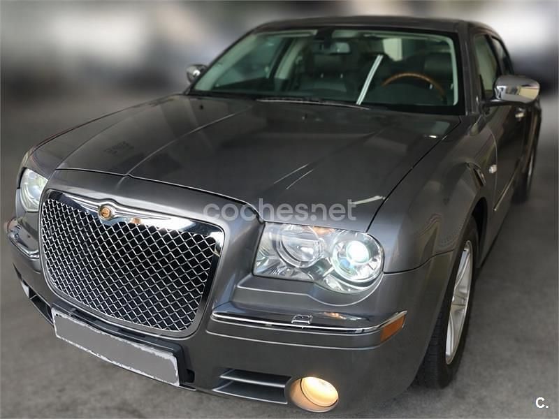 Usado Chrysler 300C Executive 218 CV (160 kW) 2010 Gris / plata Berlina
