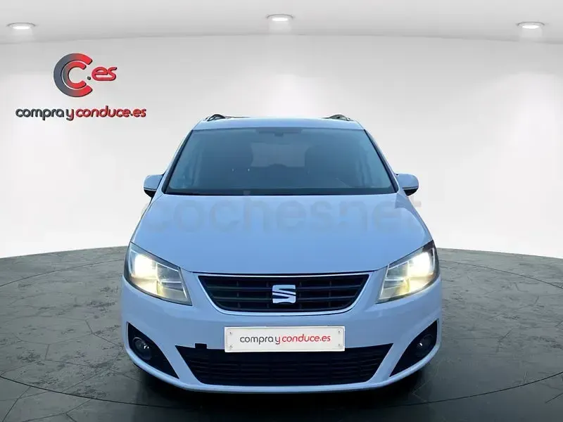 Usado Seat Alhambra Style 150 CV (110 kW) 2017 Blanco Monovolumen