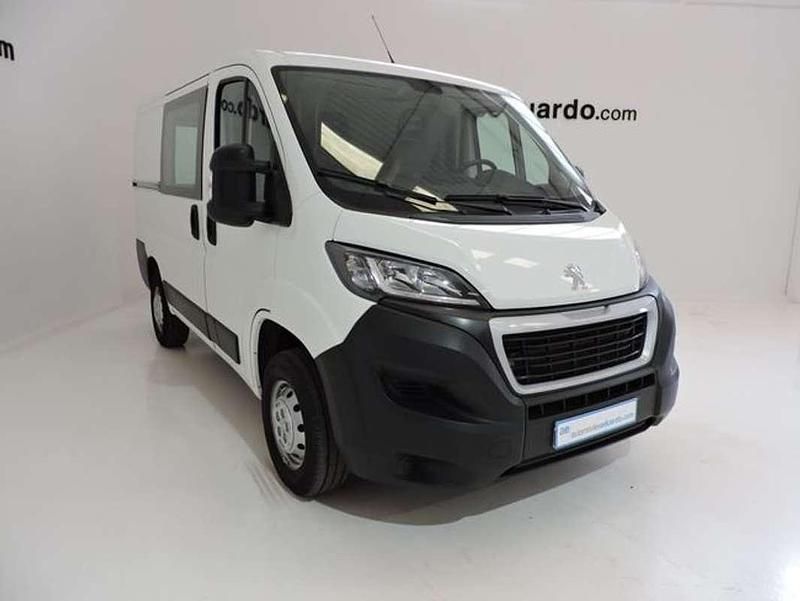Usado Peugeot Boxer 120 CV (88 kW) 2021 Blanco Van