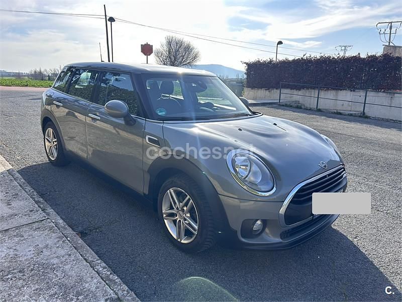 Usado Mini One D Clubman 116 CV (85 kW) 2019 Gris / plata Familiar