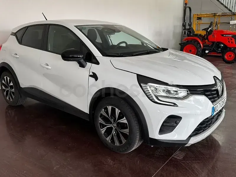 Usado Renault Captur Evolution 90 CV (66 kW) 2023 Blanco SUV