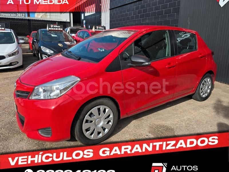 Rojo Usado 2012 Toyota Yaris Active Berlina | 6900 € (Precio justo) - Imagen 1/4