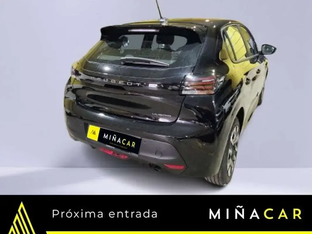 Usado Peugeot 208 Style 110 CV (80 kW) 2026 Negro Utilitario