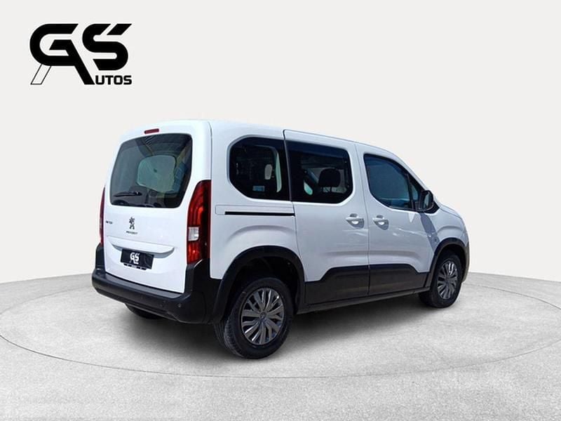 Usado Peugeot Rifter Business-Line 100 CV (73 kW) 2023 Blanco Monovolumen