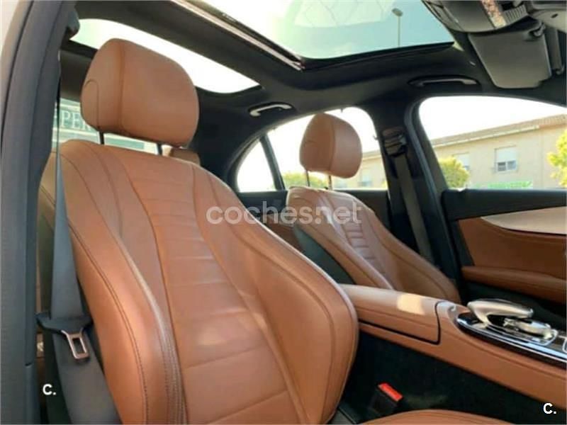 Usado Mercedes E220 194 CV (142 kW) 2017 Blanco Berlina