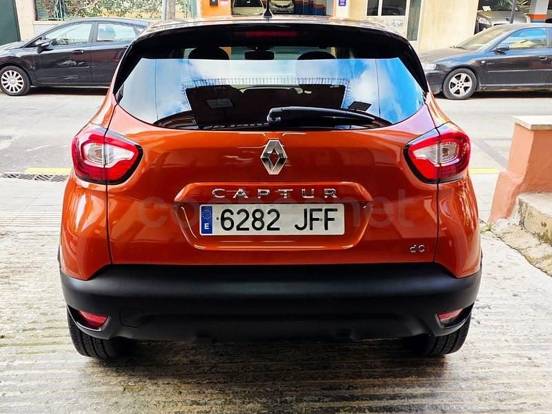 Usado Renault Captur Intens 90 CV (66 kW) 2015 Naranja SUV