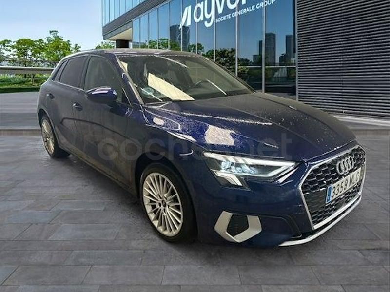 Usado Audi A3 116 CV (85 kW) 2023 Azul Berlina