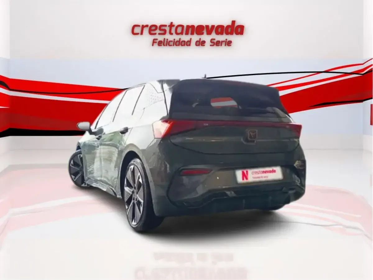 Usado Cupra Born VZ 239 kW (326 CV) 2025 Verde Utilitario