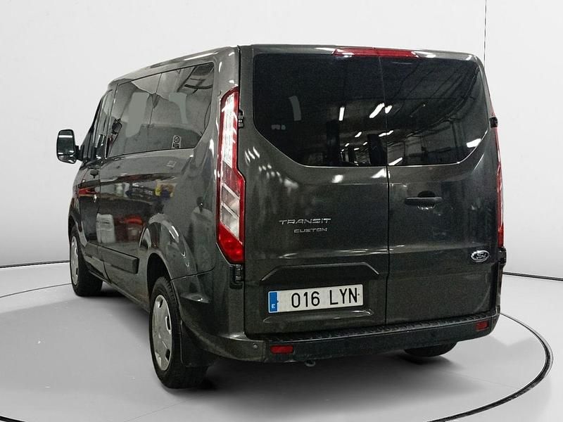 Usado Ford Tourneo Custom Trend 130 CV (95 kW) 2022 Gris Van