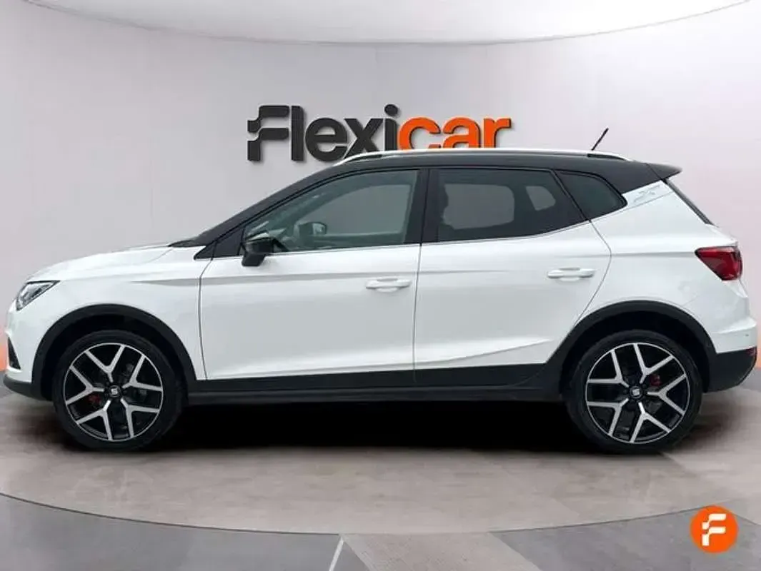 Usado Seat Arona FR 150 CV (110 kW) 2019 Blanco SUV