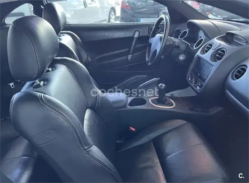 Usado Mitsubishi Eclipse 141 CV (103 kW) 1998 Gris / plata Coupe