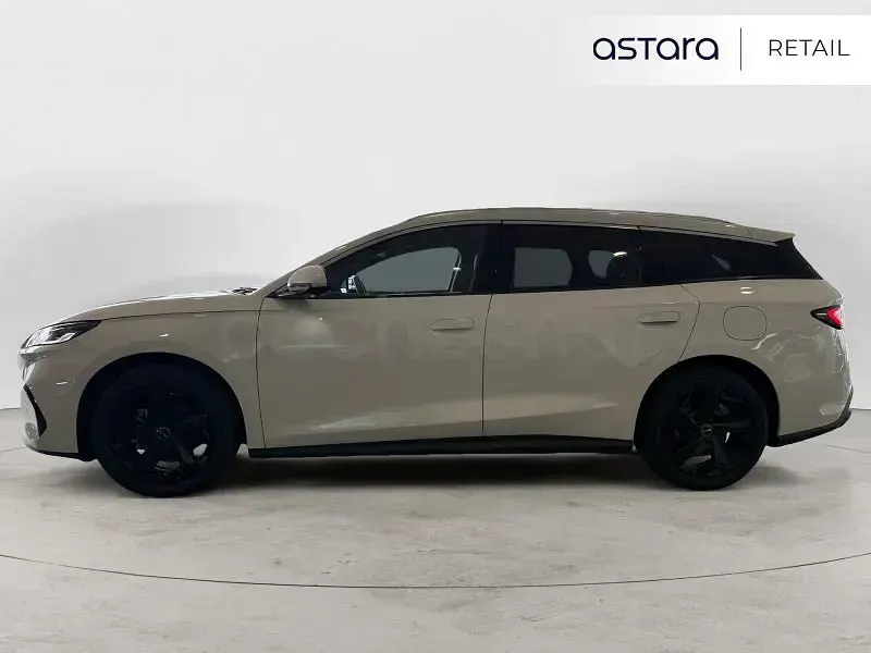 Usado BYD Seal Comfort 212 CV (155 kW) 2025 Blanco Familiar