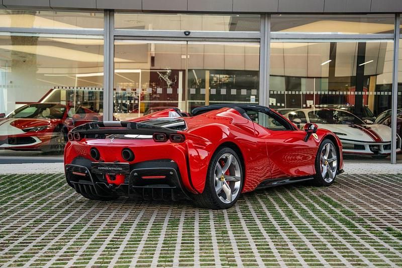 Usado Ferrari SF90 1000 CV (735 kW) 2022 Rojo