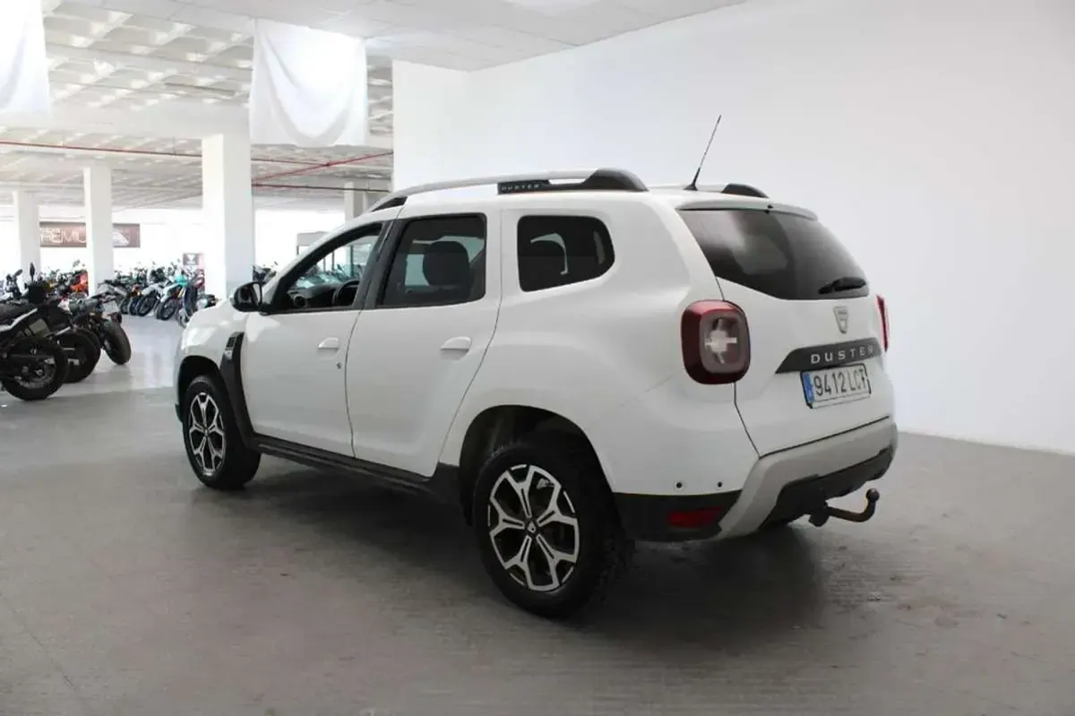Usado Dacia Duster Comfort 116 CV (85 kW) 2019 Blanco SUV