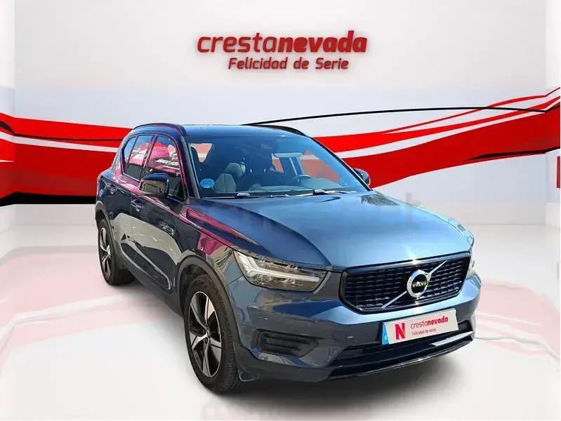 Begagnad Volvo XC40 R-Design 262 HK (192 kW) 2021 Grå SUV