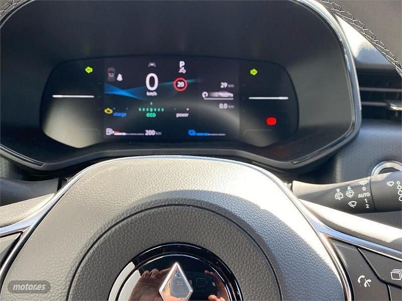 Nuevo Mitsubishi Colt 143 CV (105 kW) 2025 Rojo Utilitario