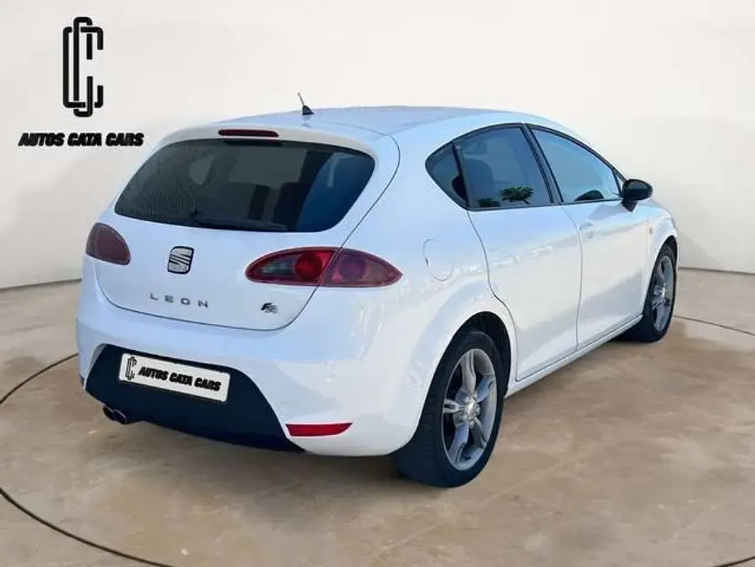 Usado Seat Leon FR 170 CV (125 kW) 2007 Blanco Utilitario