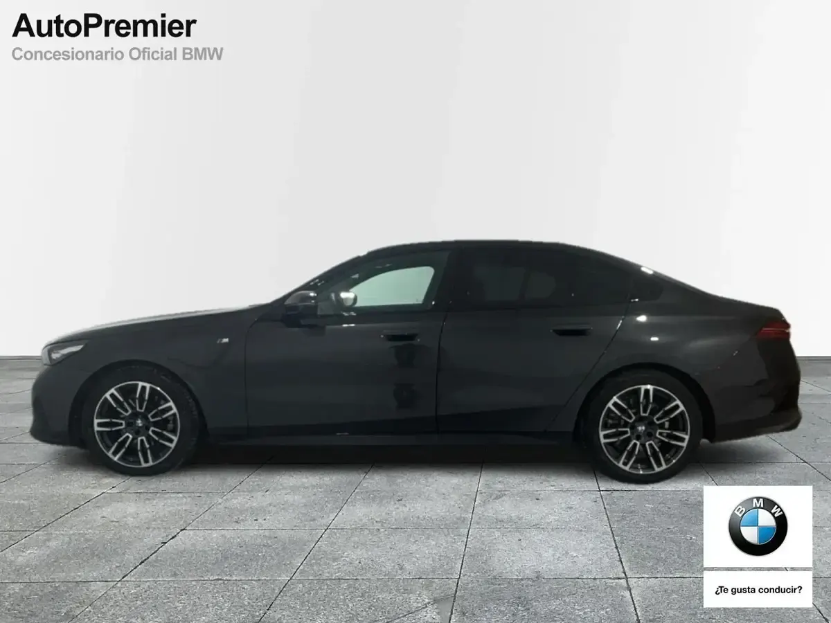 Usado BMW 520 Comfort Edition 197 CV (144 kW) 2025 Gris Berlina