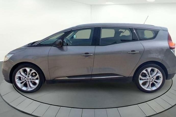 Usado Renault Scénic IV Business 110 CV (80 kW) 2018 Monovolumen