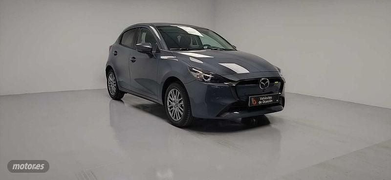 Usado Mazda 2 Exclusive-Line 90 CV (66 kW) 2024 Gris Utilitario