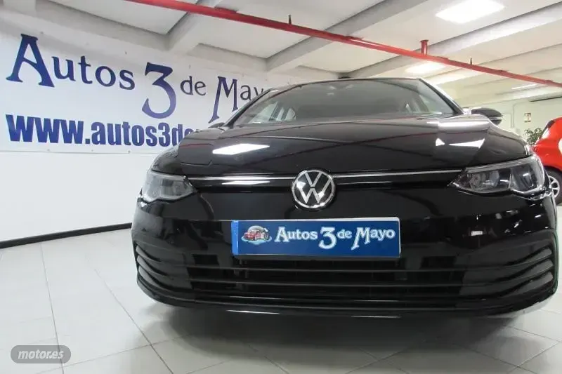 Usado VW Golf VII 110 CV (80 kW) 2021 Negro Utilitario