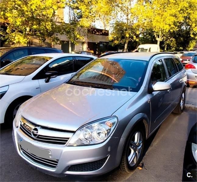 Beige Usado 2007 Opel Astra Enjoy Familiar | 3000 € (Precio justo) - Imagen 1/4