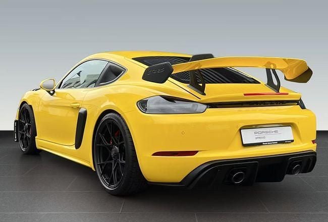 Usado Porsche 718 500 CV (367 kW) 2022 Amarillo Coupe