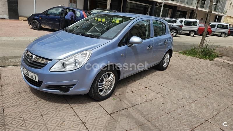 Azul Usado 2009 Opel Corsa Essentia Berlina | 5000 € (Precio justo) - Imagen 1/4